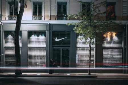 Nike 旗下 NFT 公司 RTFKT 將結束營運，CloneX 地板價大幅下跌